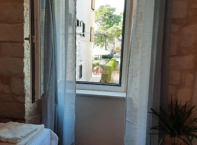 Πανσιόν No3 3*